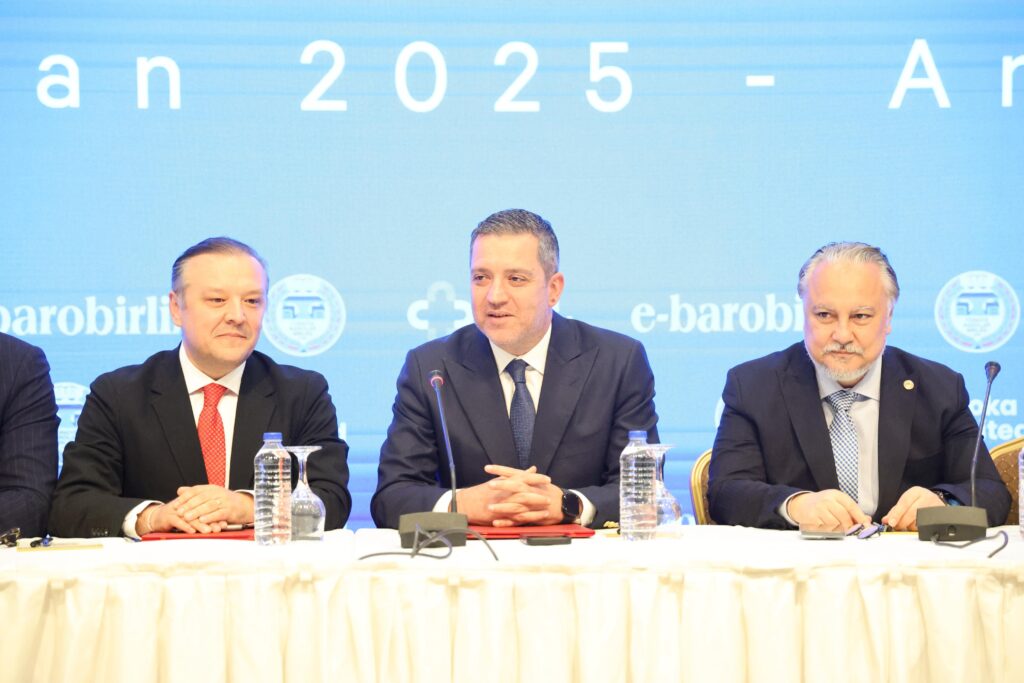 Moka United Genel Müdürü Halim Memiş ve Türkiye Barolar Birliği Başkanı R. Erinç Sağkan