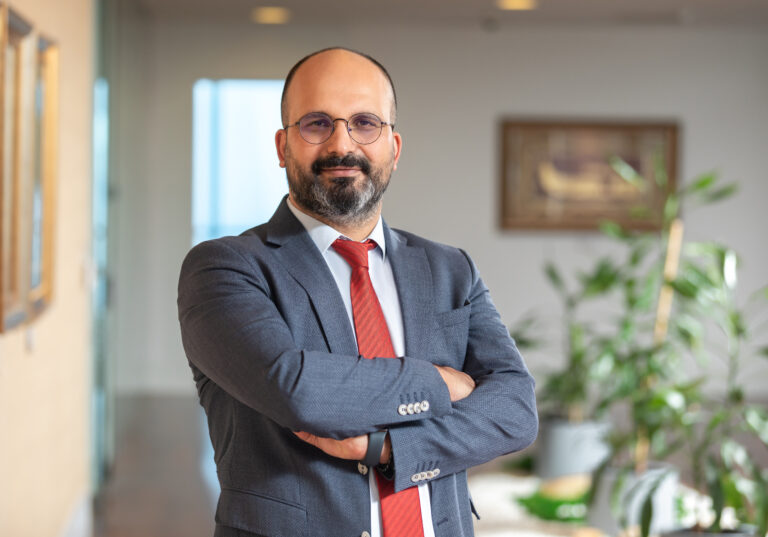 1762164283_O__mer_Emec__